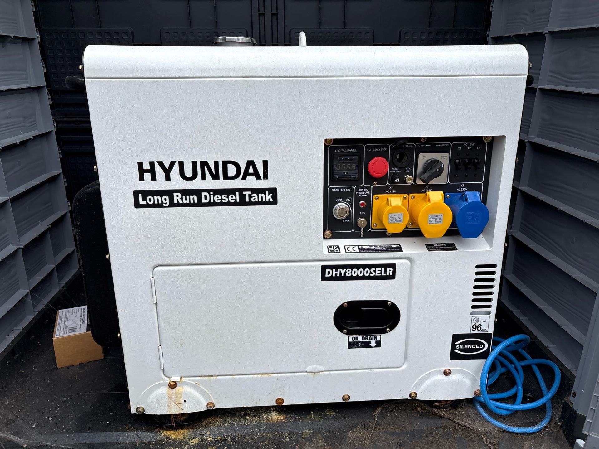 Hyundai Long Run DHY8000SELR Generator - photo 1