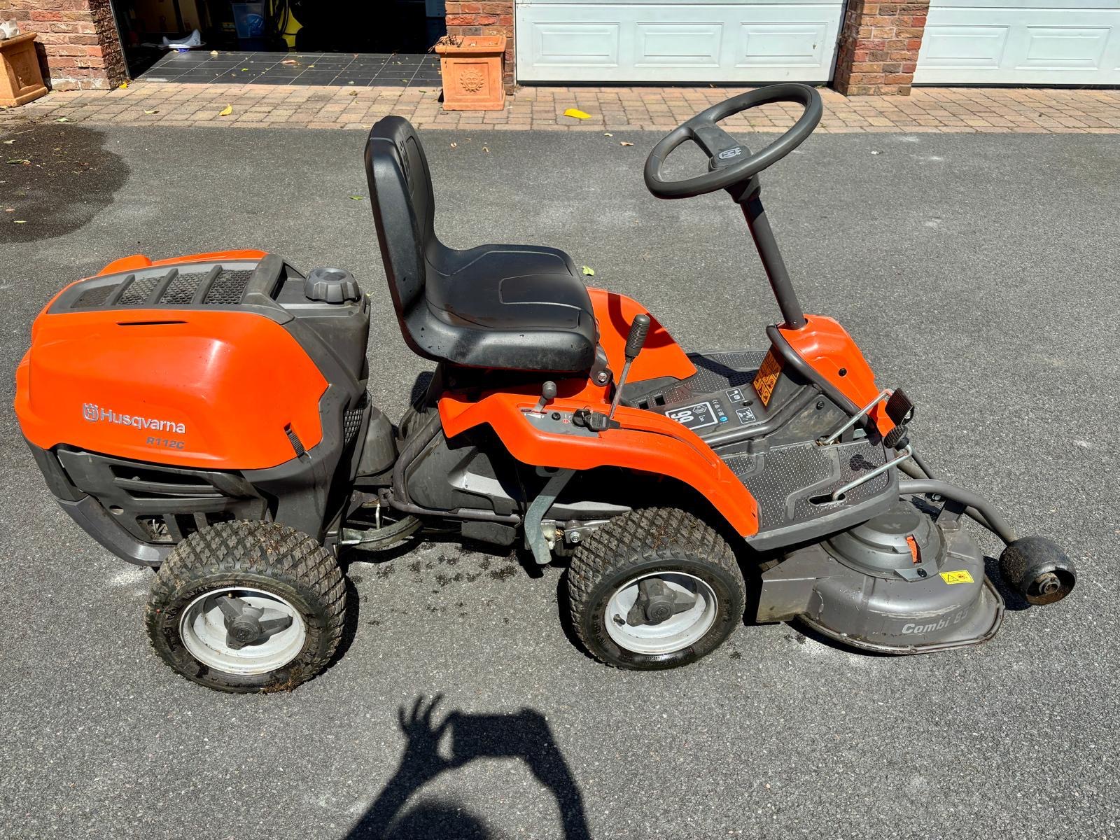 Husqvarna R112C Articulated Rear-Collect Ride-On Mower (85cm Combi Deck) - photo 1