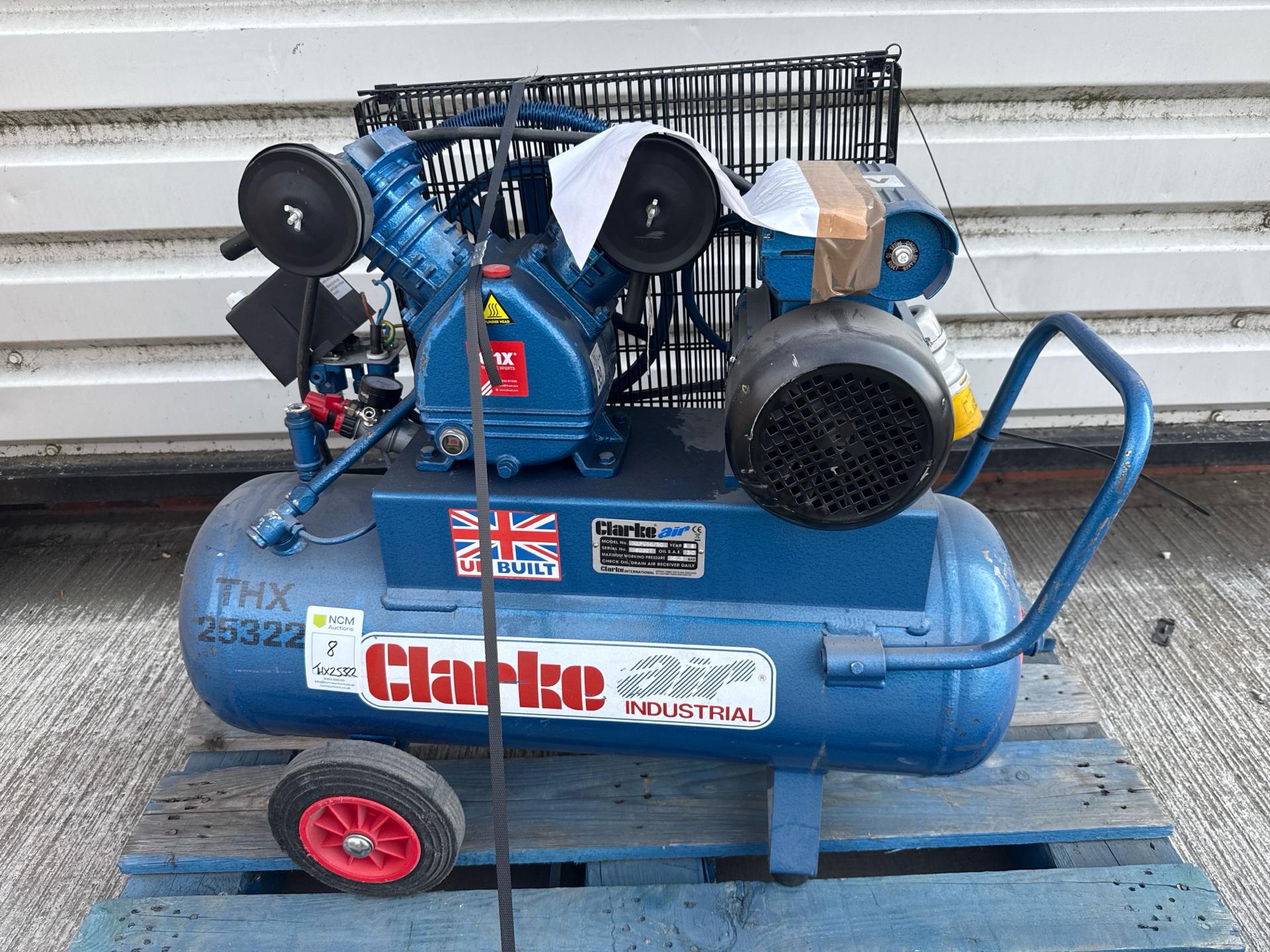 Clarke Air Compressor THX25322 - photo 1