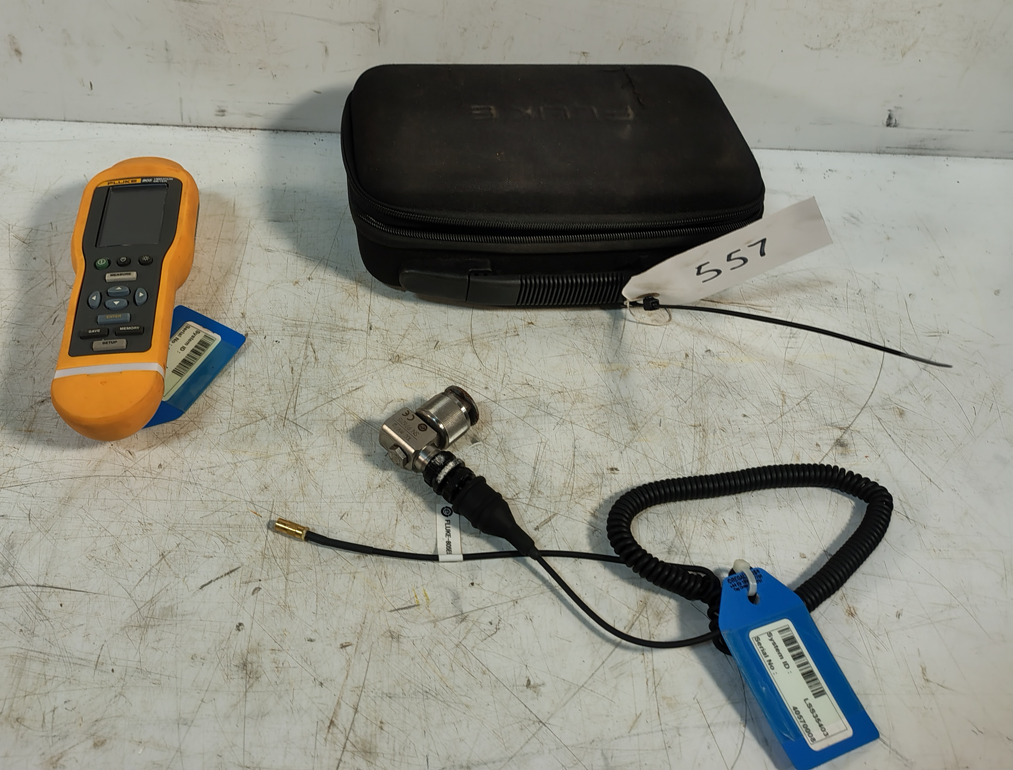 Fluke 805 Vibration Meter - photo 1