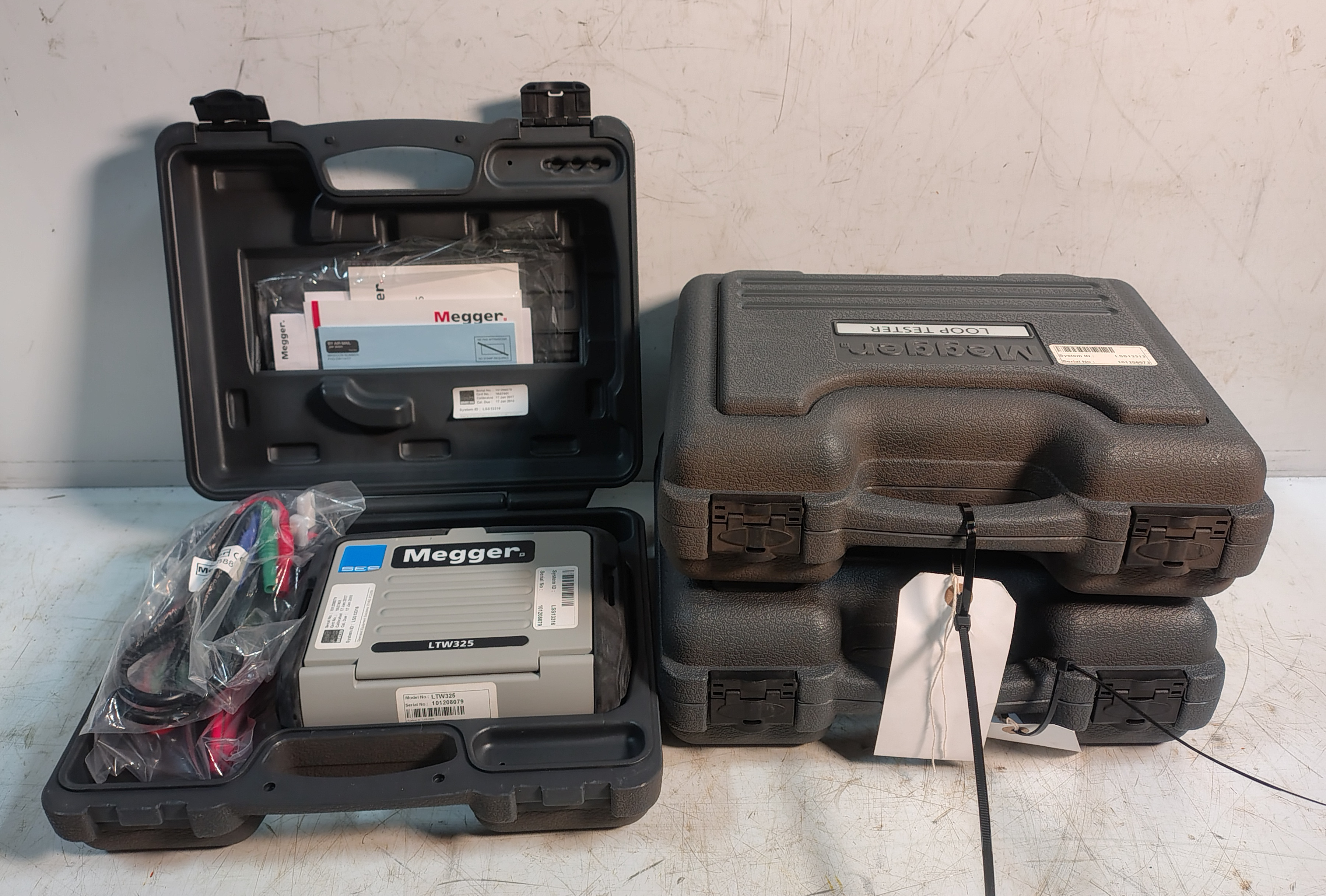 3x Megger LTW325 Loop Impedance Testers - photo 1