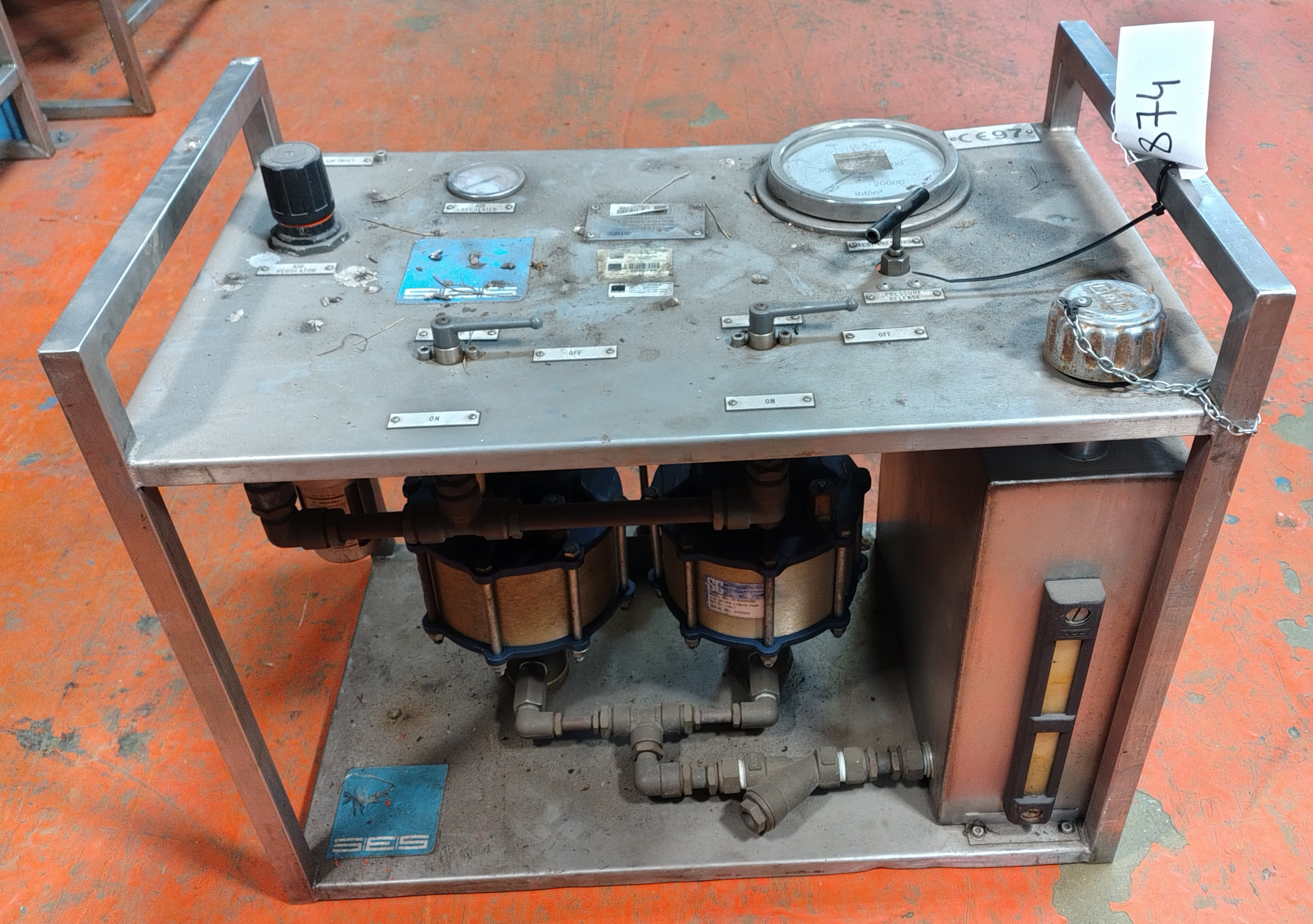 Staffordshire Hydraulics - 14500psi Air Operated Test Pump - photo 1