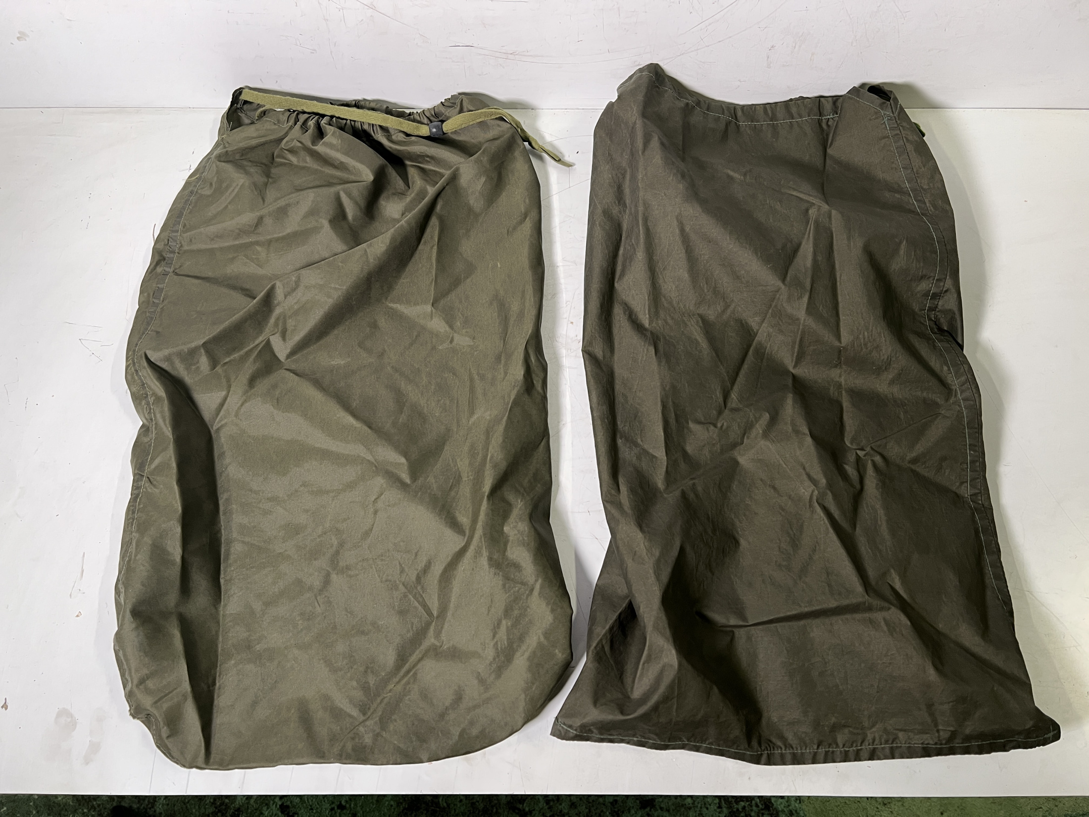 1449x British Forces insertion bag side pouches - photo 1