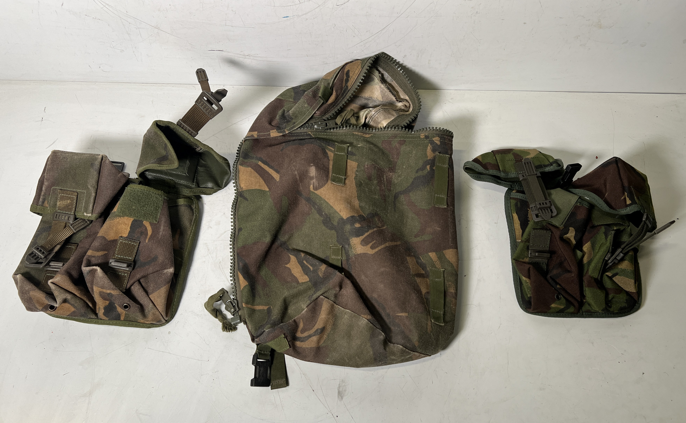 Various types of ex-military DPM accessories - 140kg – may require repair/be incomplete - photo 1
