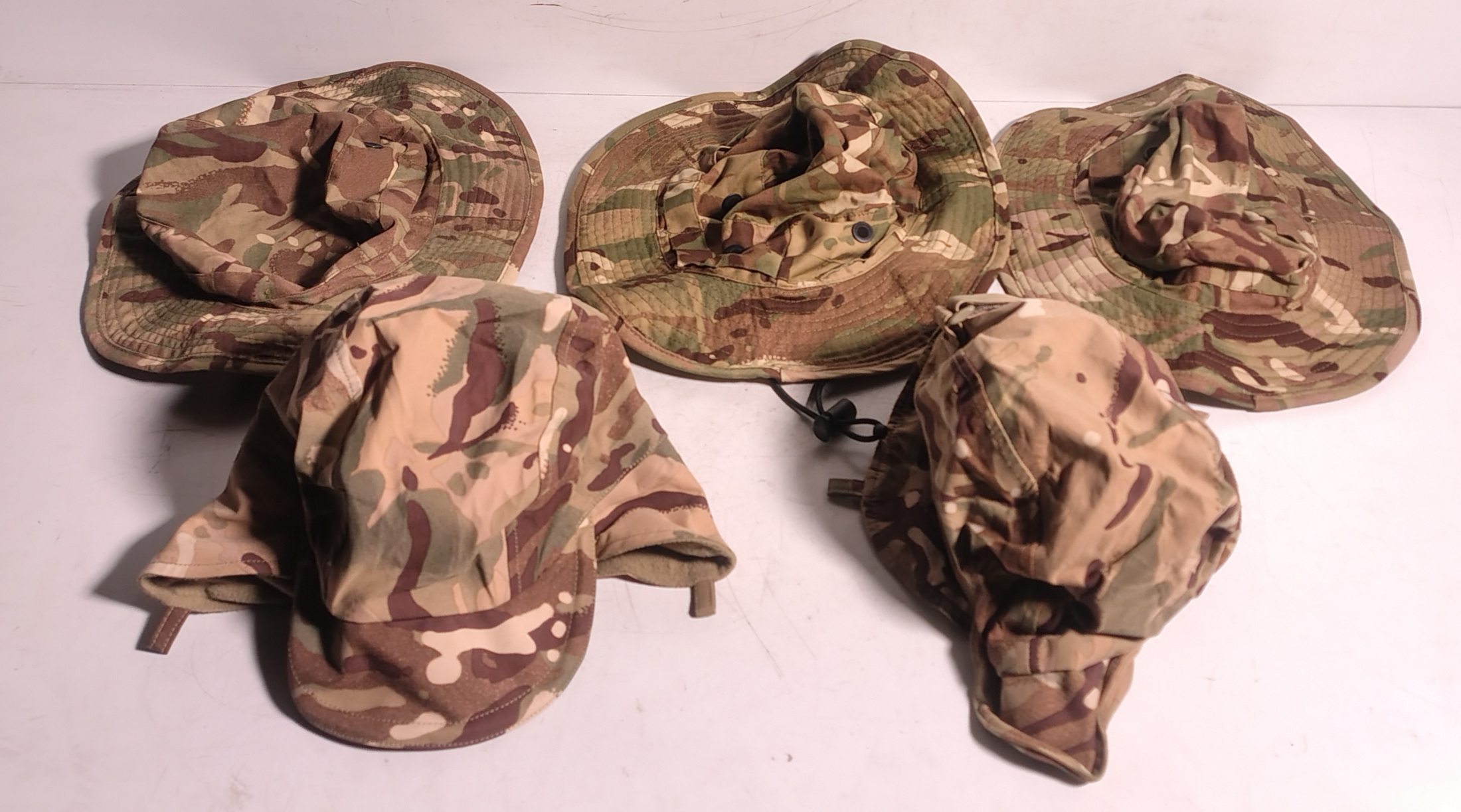 200x British Army MTP mixed hats - cold weather, tropical and combat - mixed sizes - photo 1
