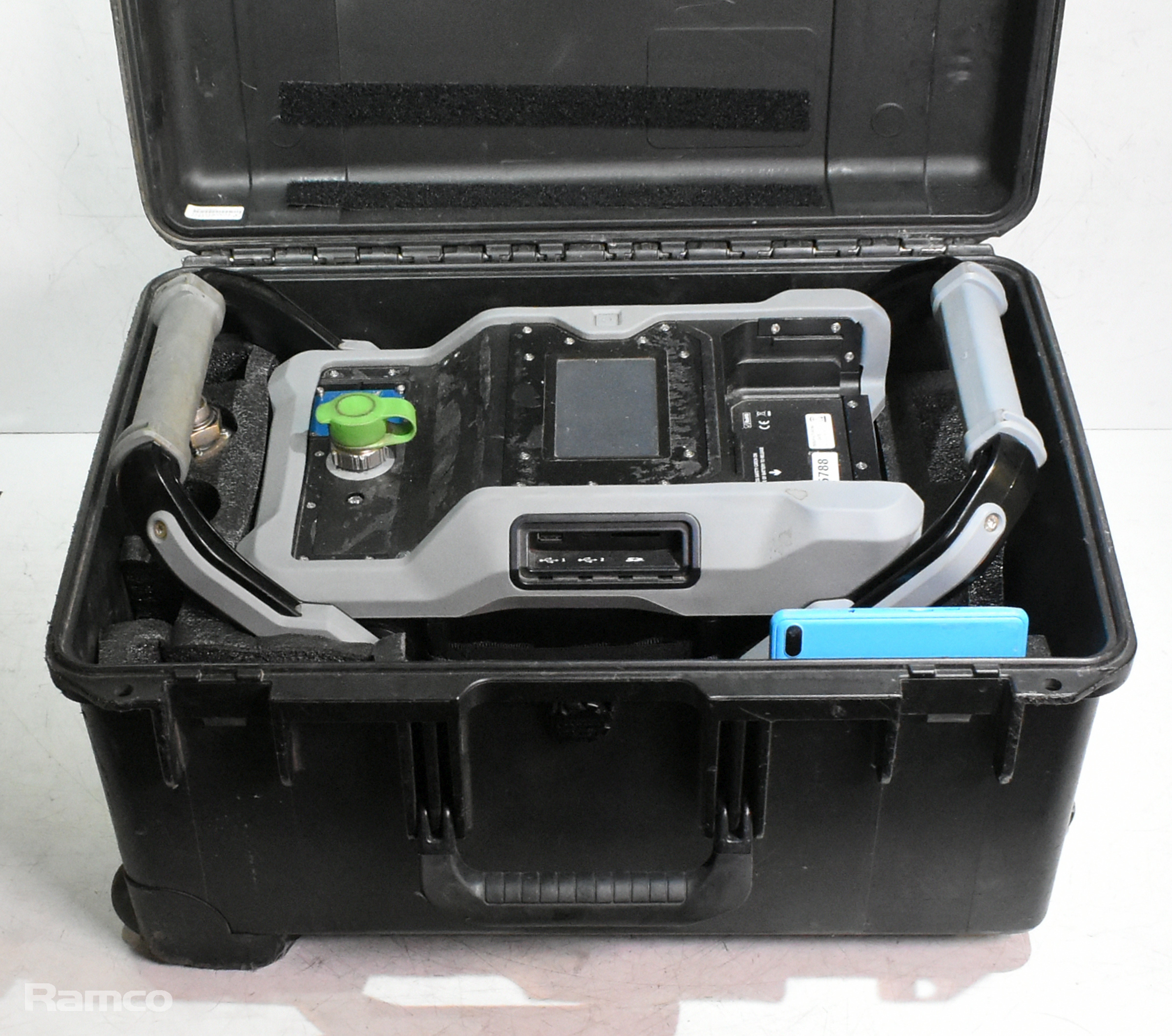 Kaelus analyzer iPA-0901A, PIM source CIS-0001A with TJD MT-750 tablet, connector and wrenches - photo 1