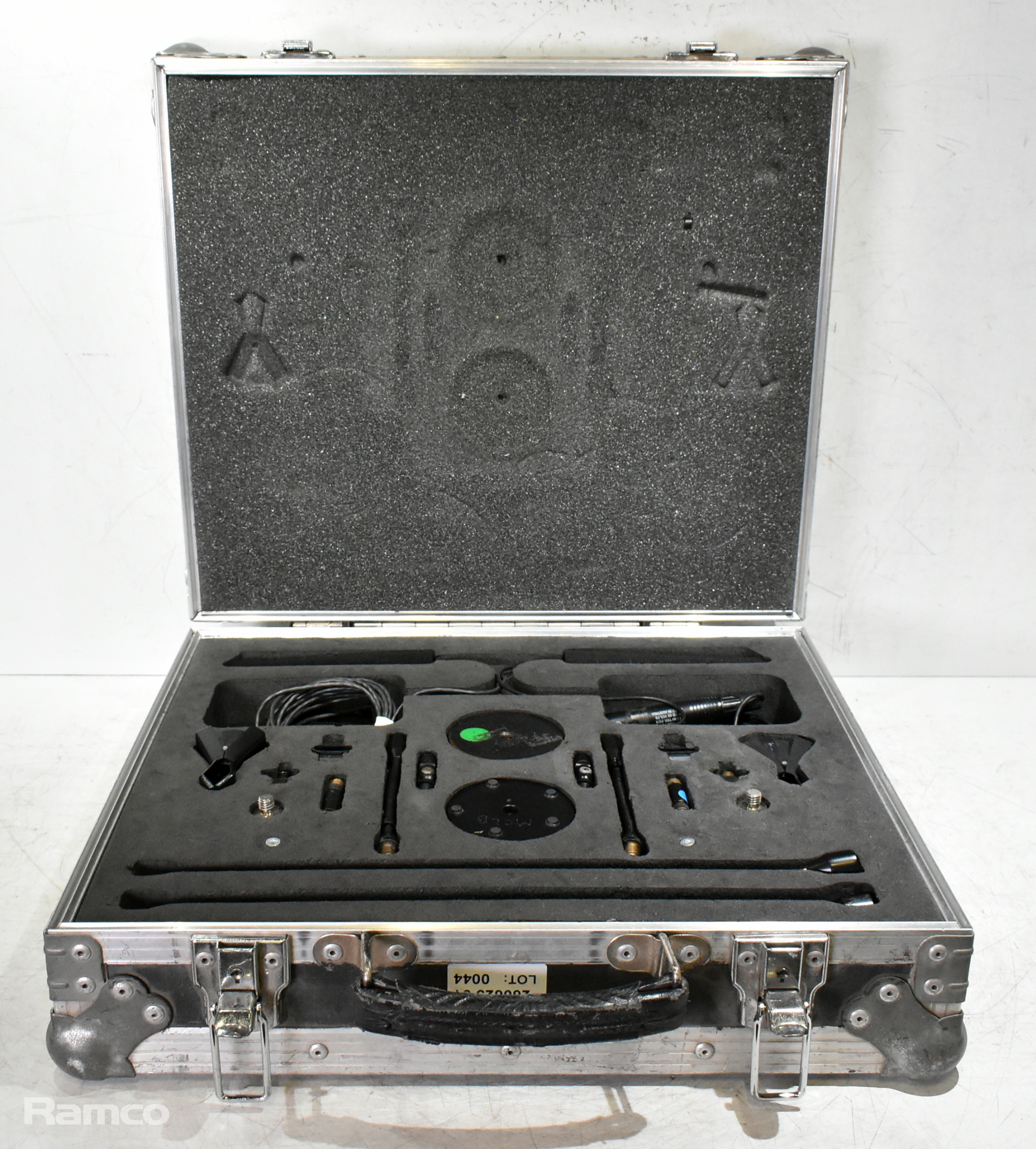 AKG Twin 747 condenser mic kit complete with table stand & clamp in flight case - photo 1