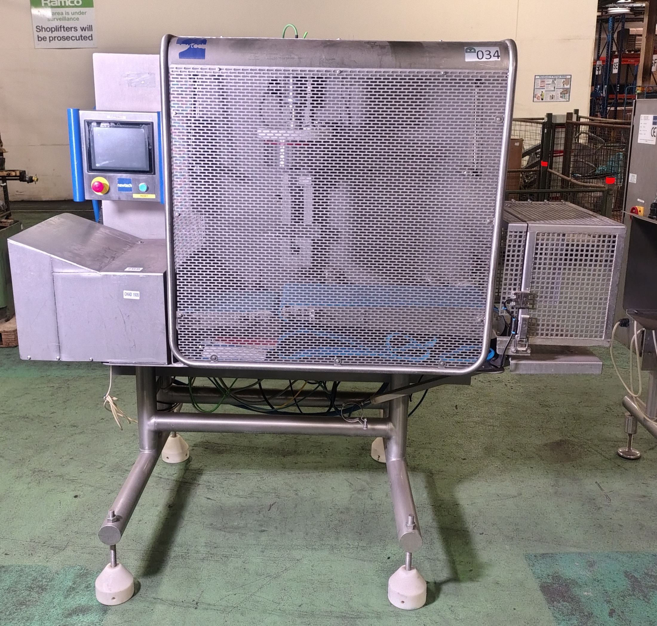 Newtech UCM-S-250/R ultrasonic industrial food slicer / cutter - Manufacture date 09/2008 - 415V - photo 1