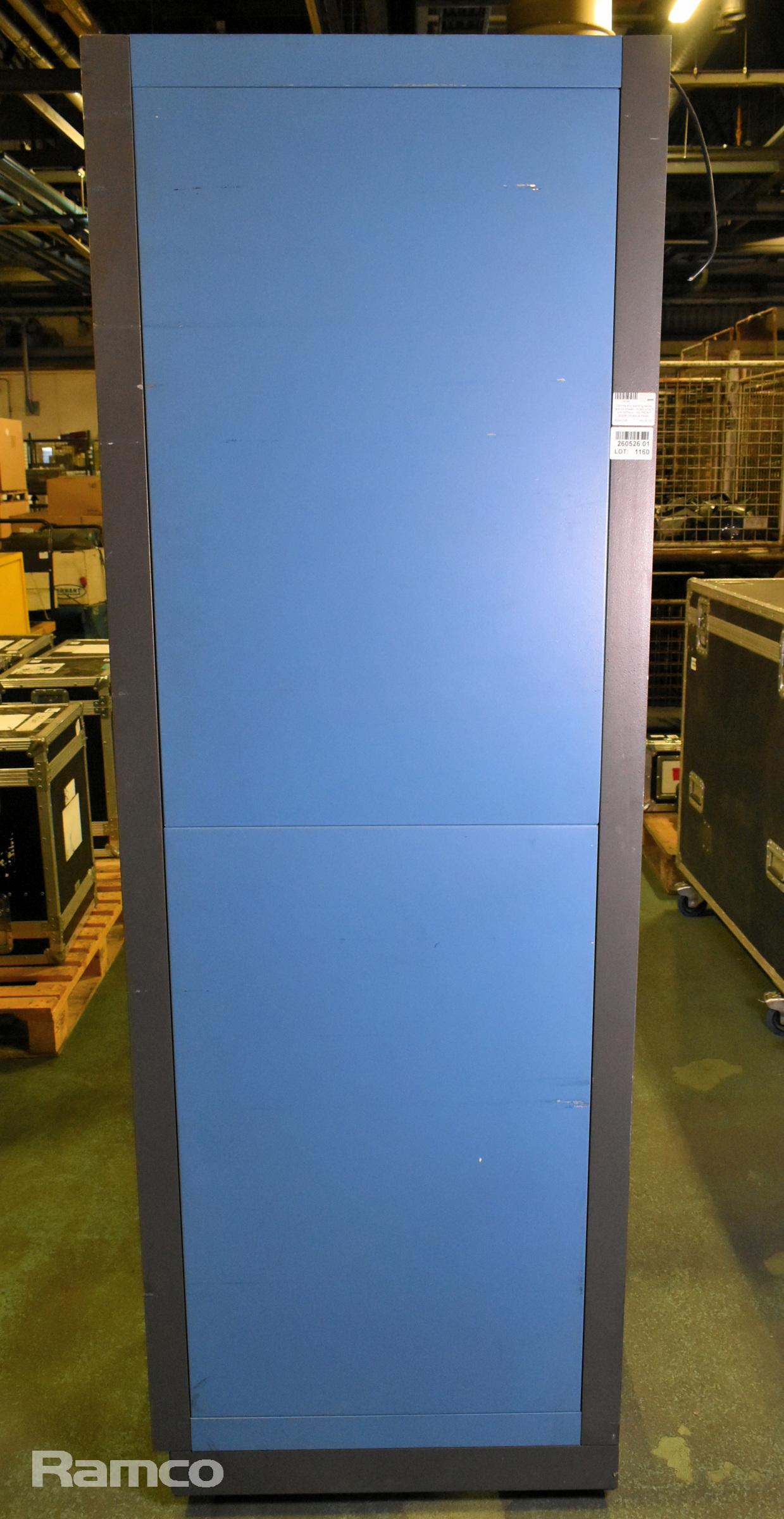 Optima 40U standing server rack on wheels & Black 10U metal server cabinet - see desc. - photo 1