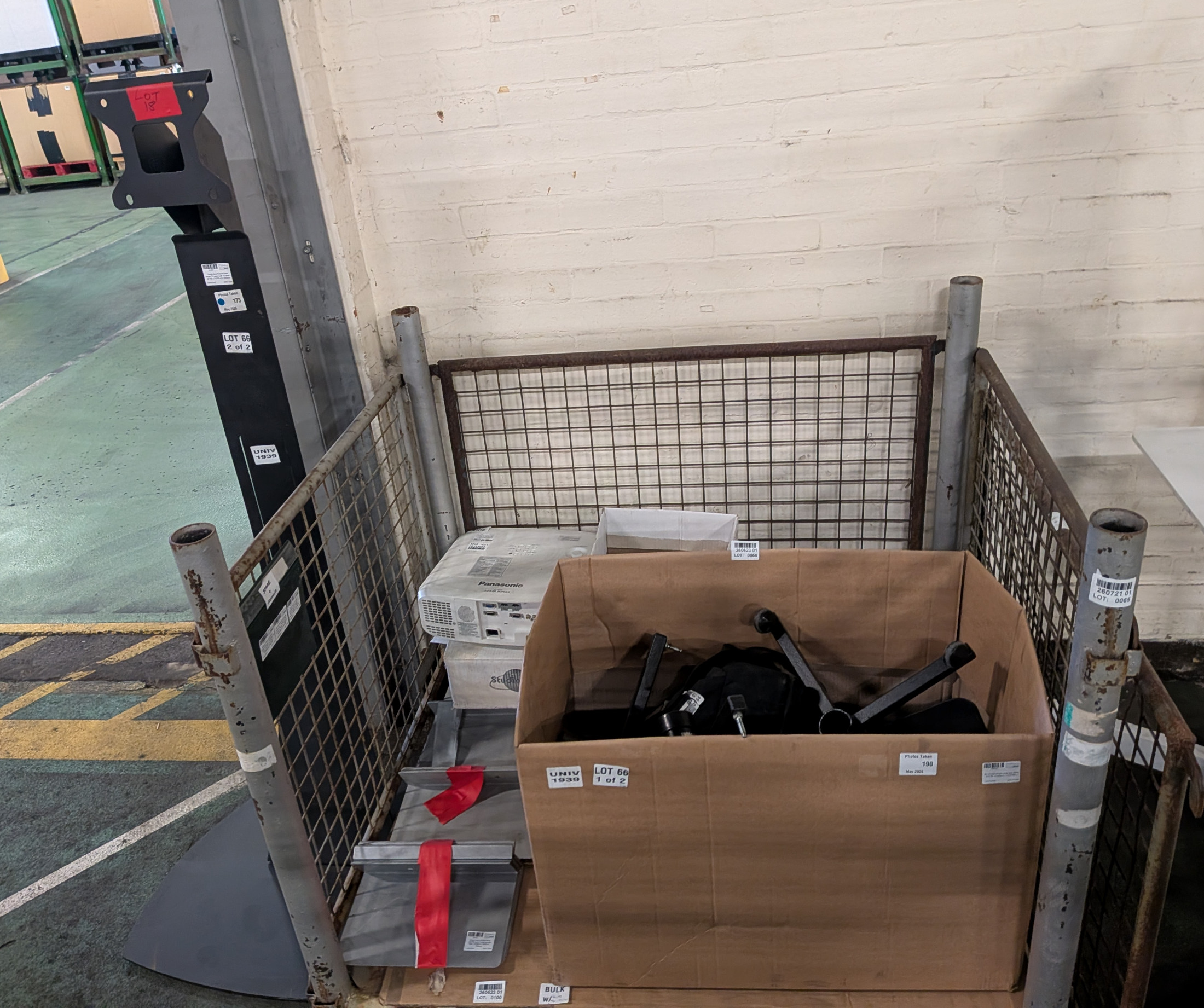 Unicol equipment, Panasonic projector, exhibition equipment - full details in the description - photo 1