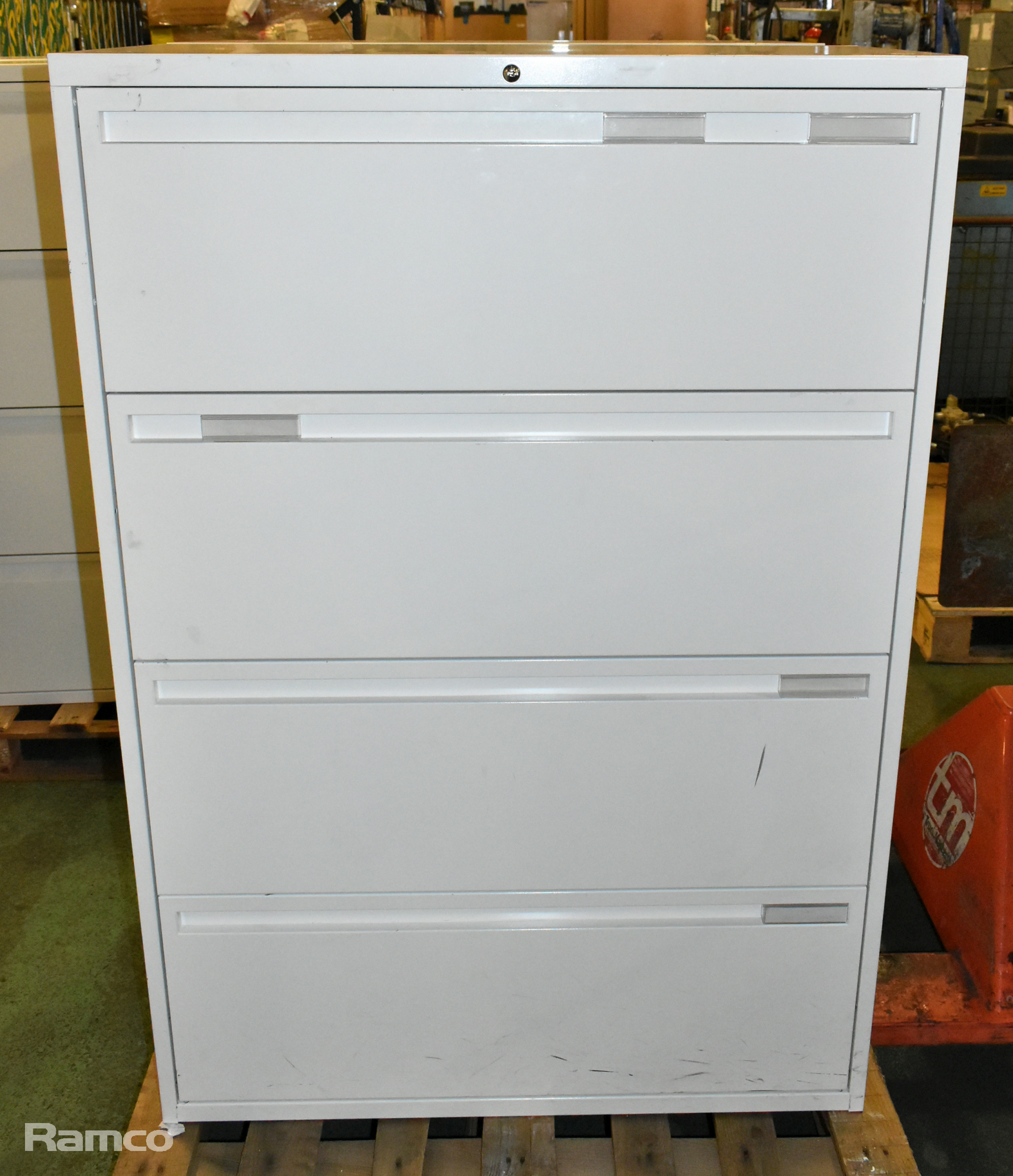 4x 4 drawer filing cabinets - W 900 x D 460 x H 1310mm - NO KEYS - photo 1