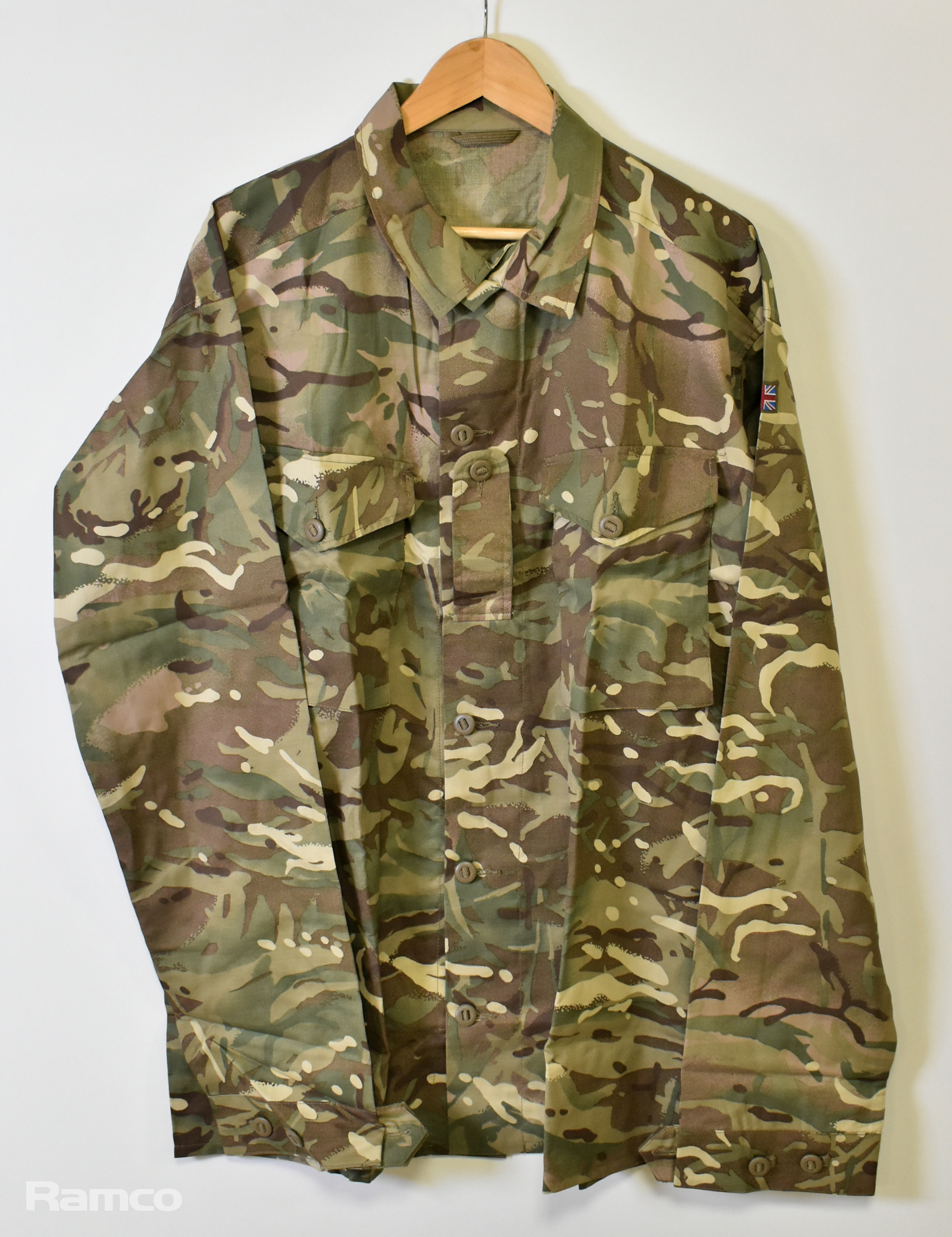 106x MTP barrack shirts - mixed sizes — photo 1