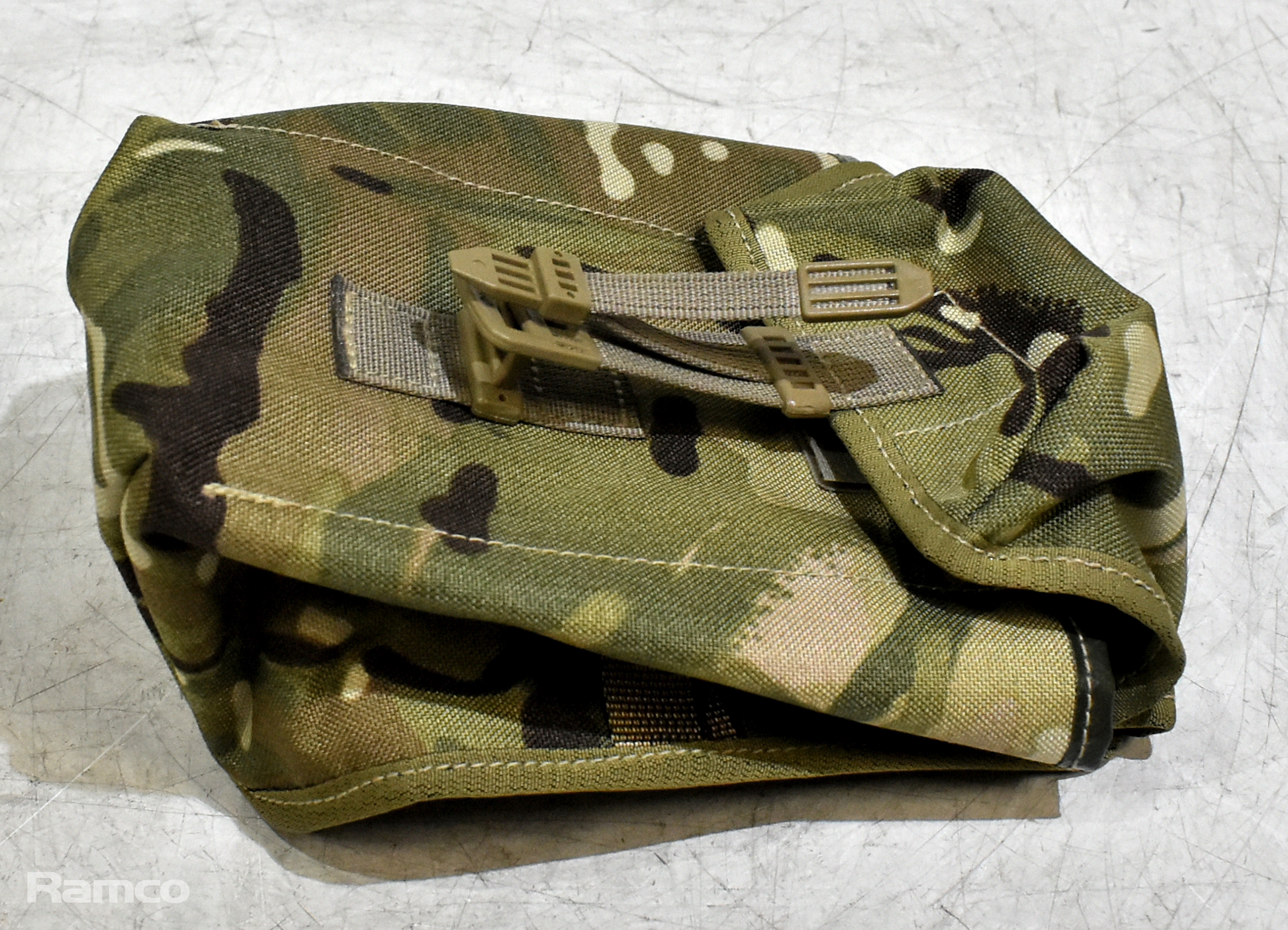 13x MTP water canteen carriers — photo 1