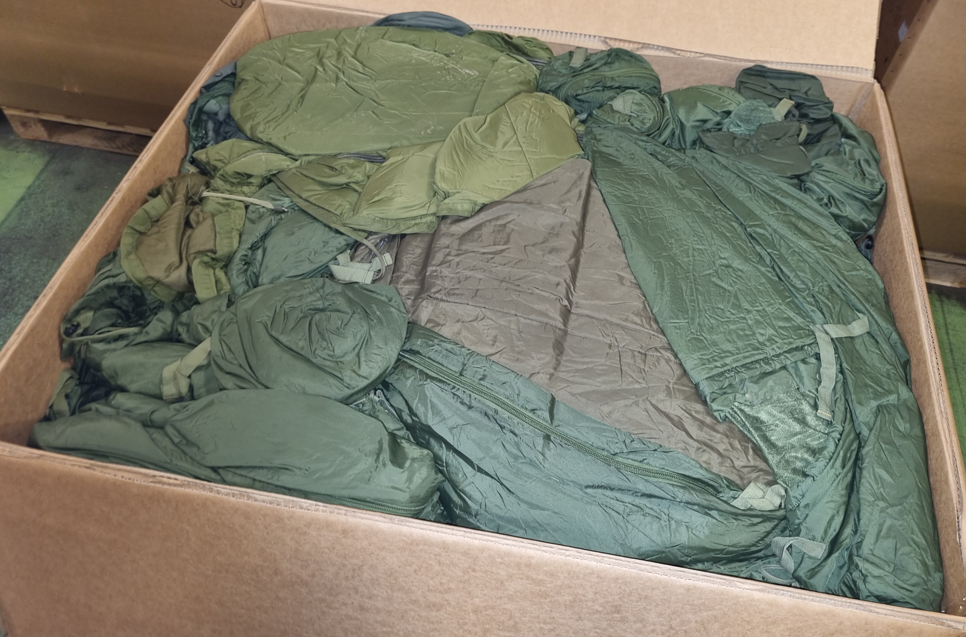75x Sleeping Bags - lightweight - photo 1