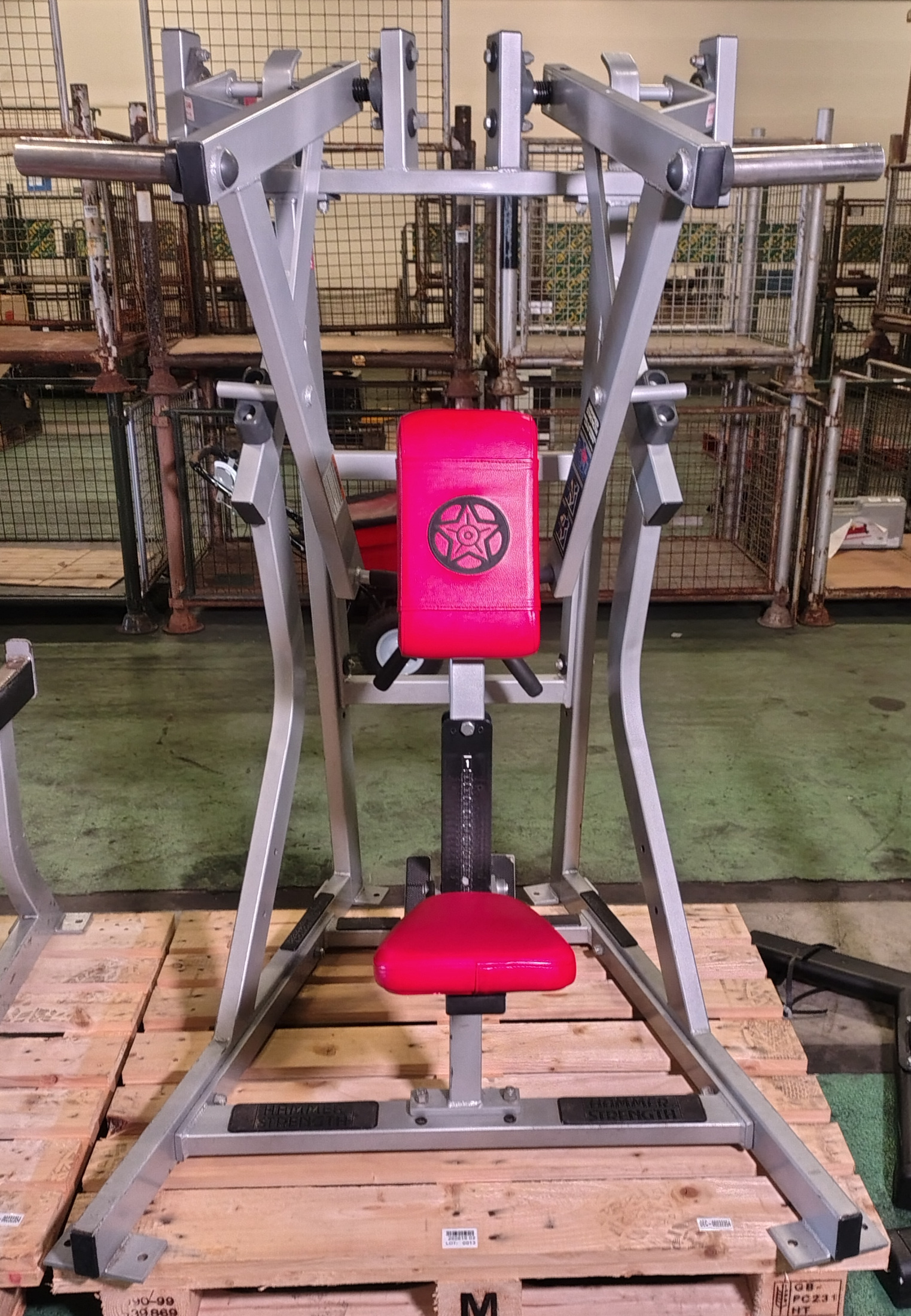 Hammer Strength ISO-lateral low row exercise machine - W 1200 x D 1250 x H 1670mm - photo 1