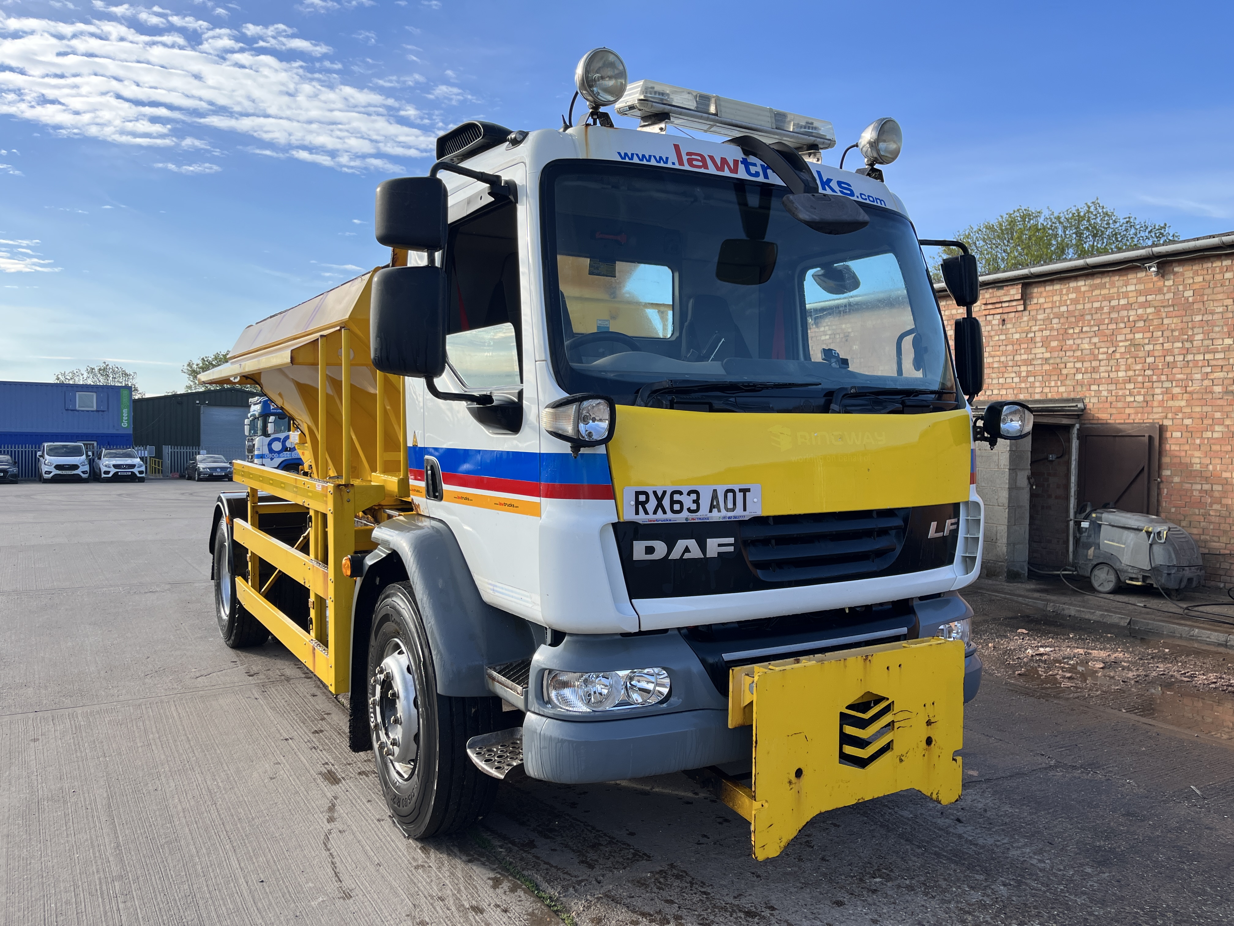 DAF FA LF55 gritting lorry - registration RX63 AOT - current mileage 80753km - currently SORN — photo 1