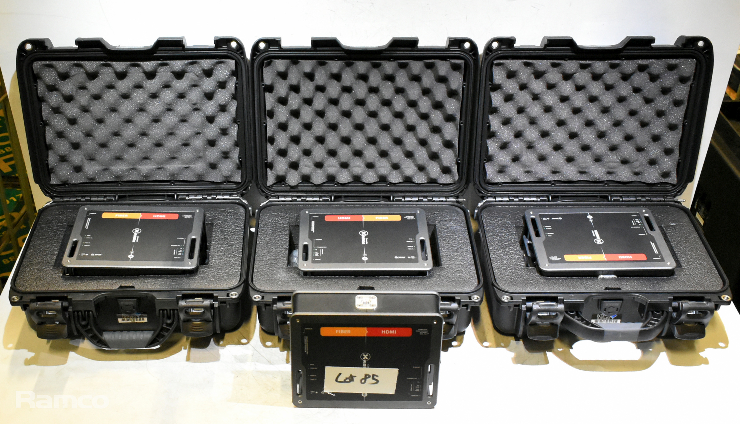 Theatrixx Xvision Fibre/HDMI Converter kit - kit contents in description - photo 1