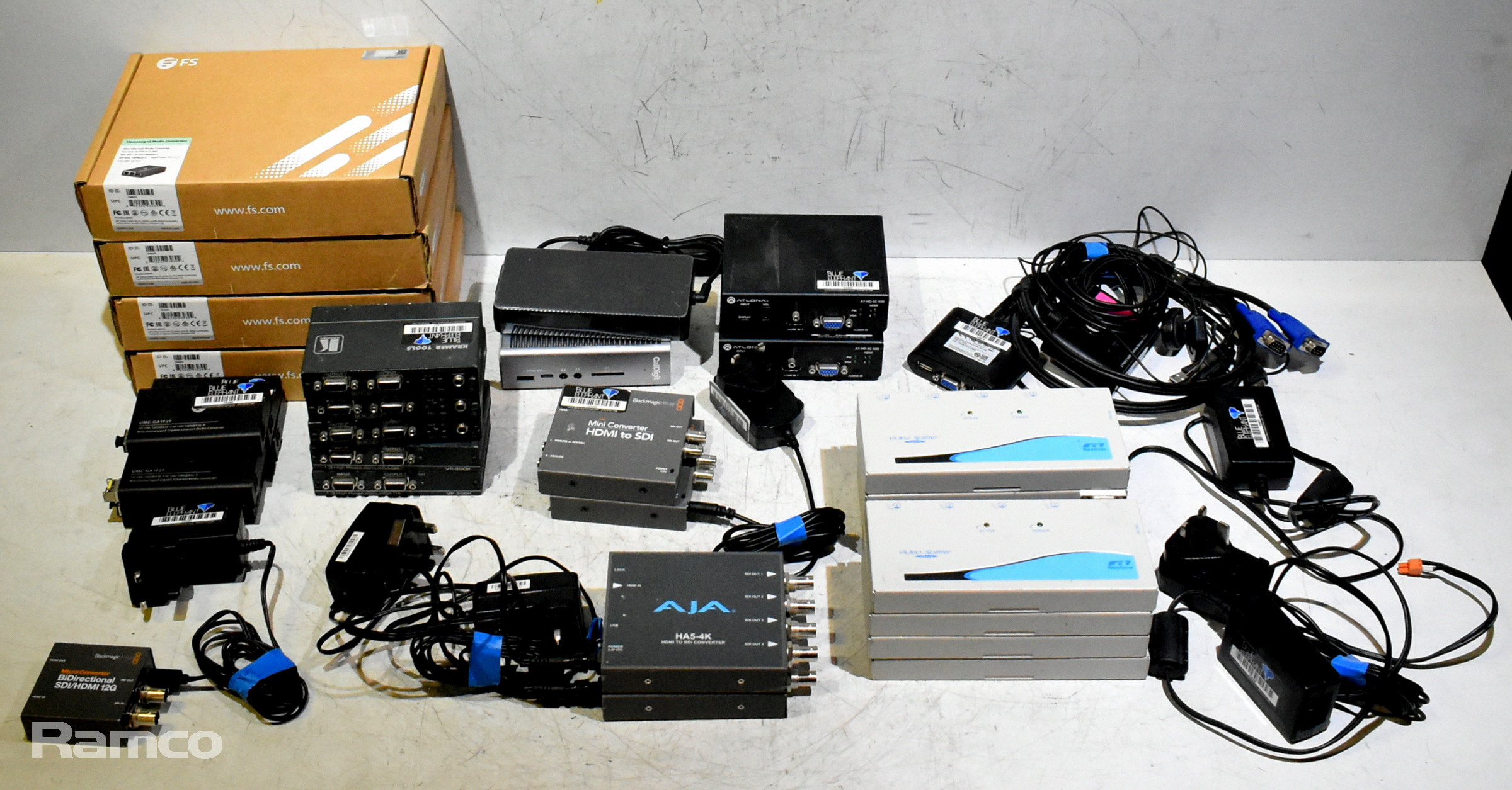 Miscellaneous media converters and splitters to inc. AJA, Blackmagic and more FULL LIST IN DESC. - photo 1