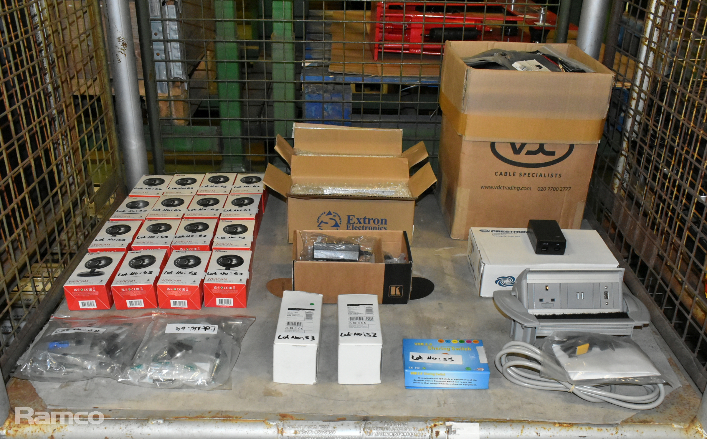 Office equipment and accessories - webcams, mono phone plugs, surface mount boxes, VGA cables & more - photo 1