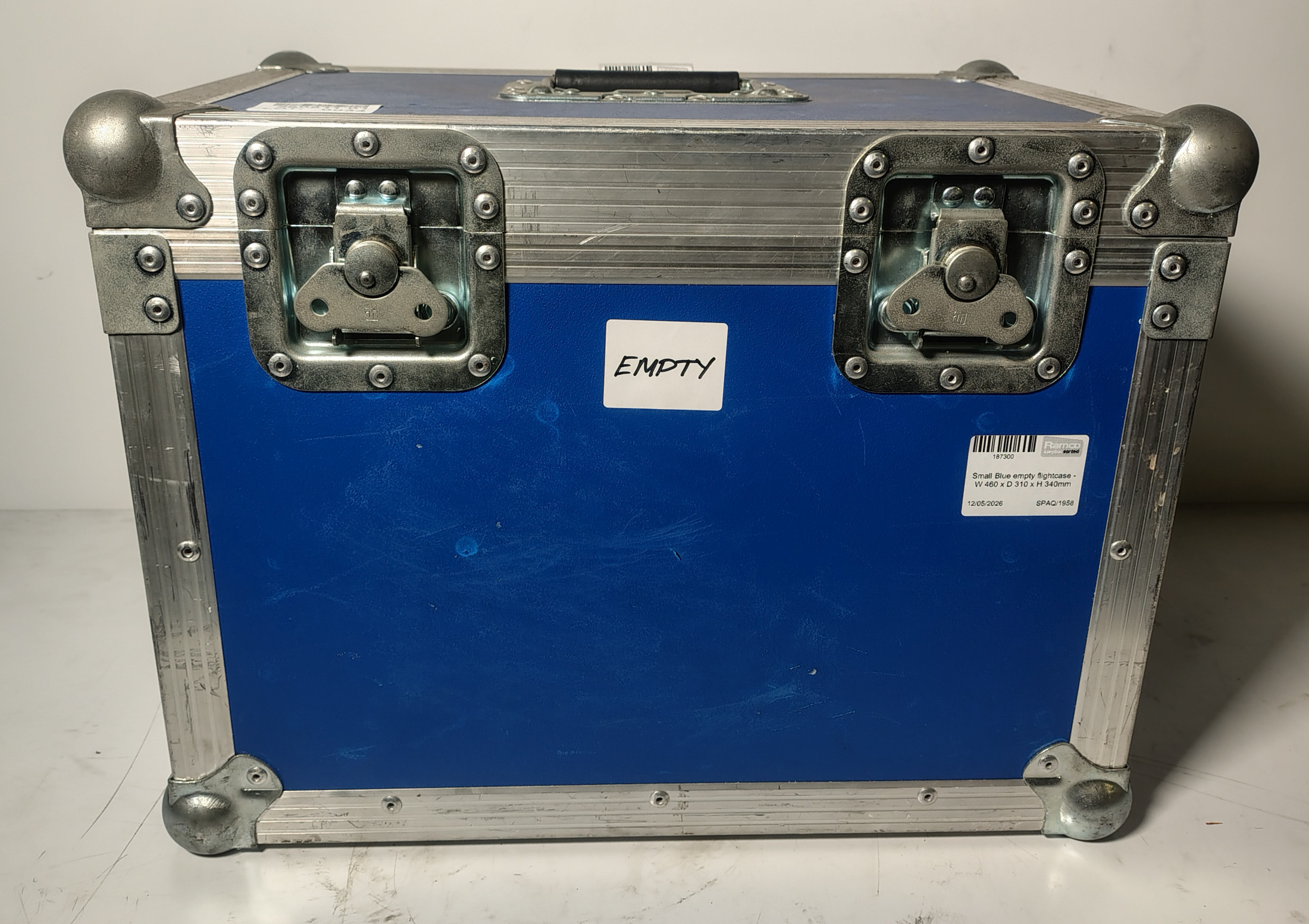 Small blue empty flightcase - W 460 x D 310 x H 340mm - photo 1