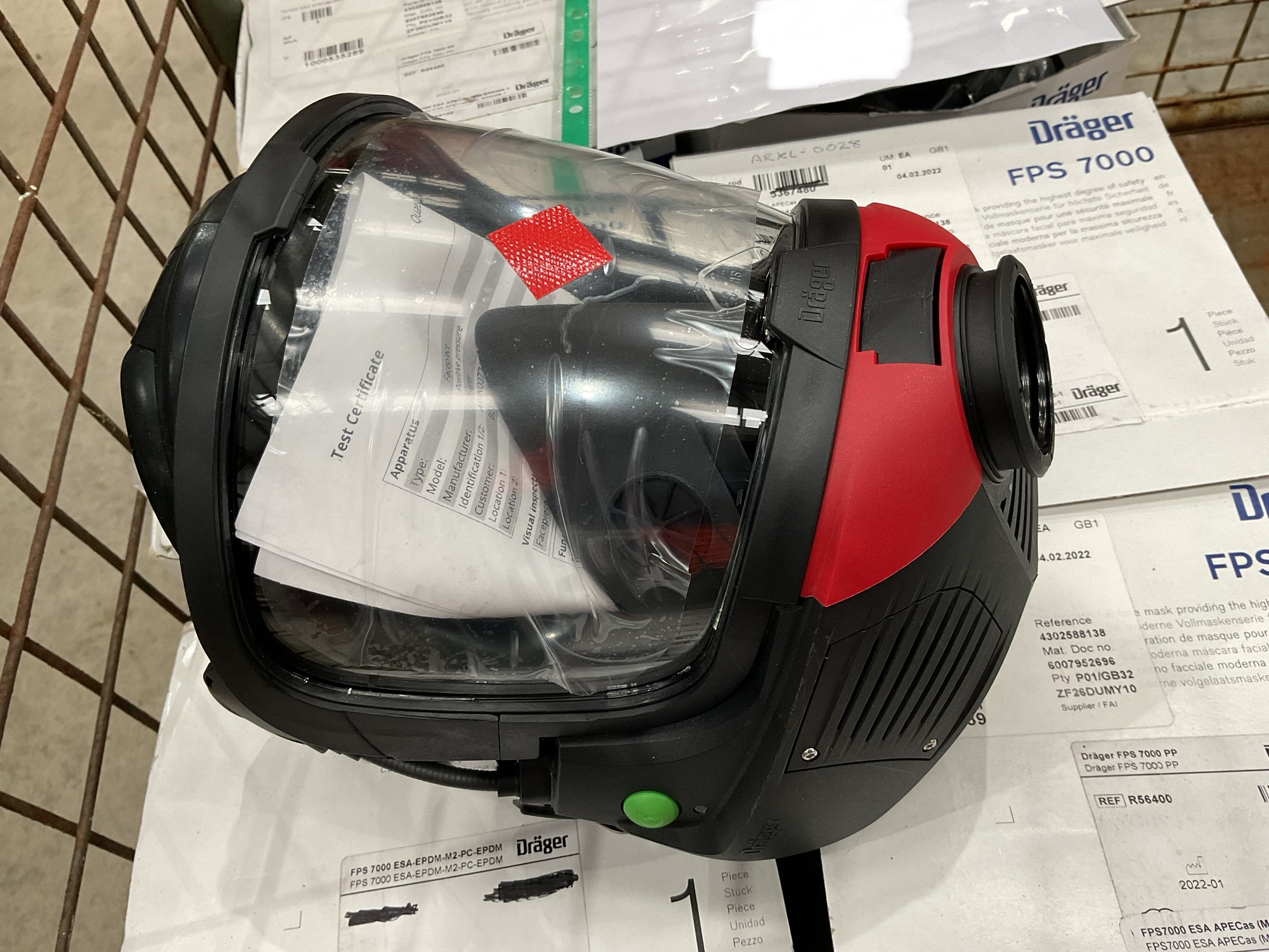 7 x New Unissued Drager FPS 7000 Full Face Breathing Masks, Direct from UK Fire & Rescue - photo 1