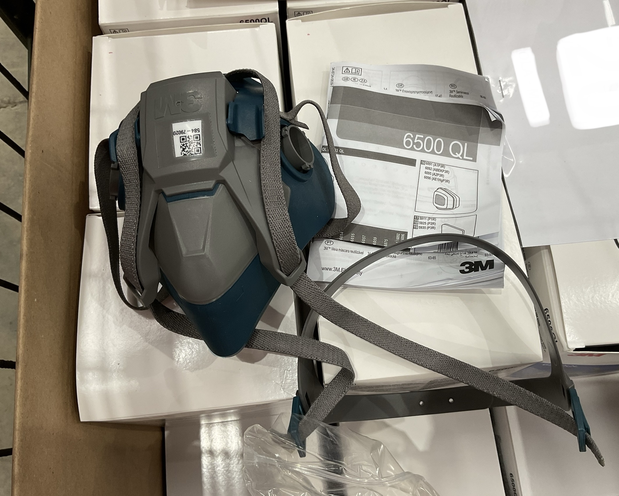 32 x 3M 6500QL New Unused Breathing Masks , Direct from UK Fire & Rescue - photo 1