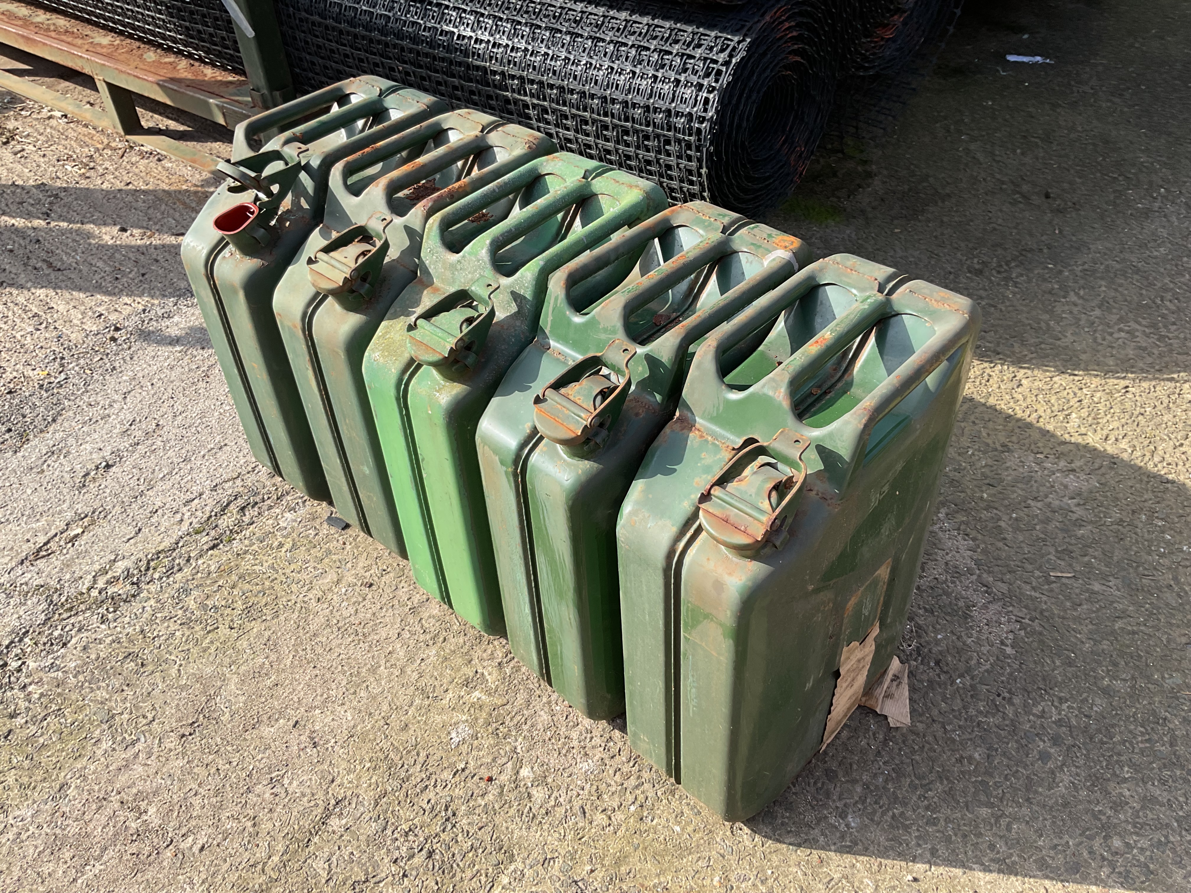 5x Unissued NATO New Old Stock 20L Jerry Cans - photo 1