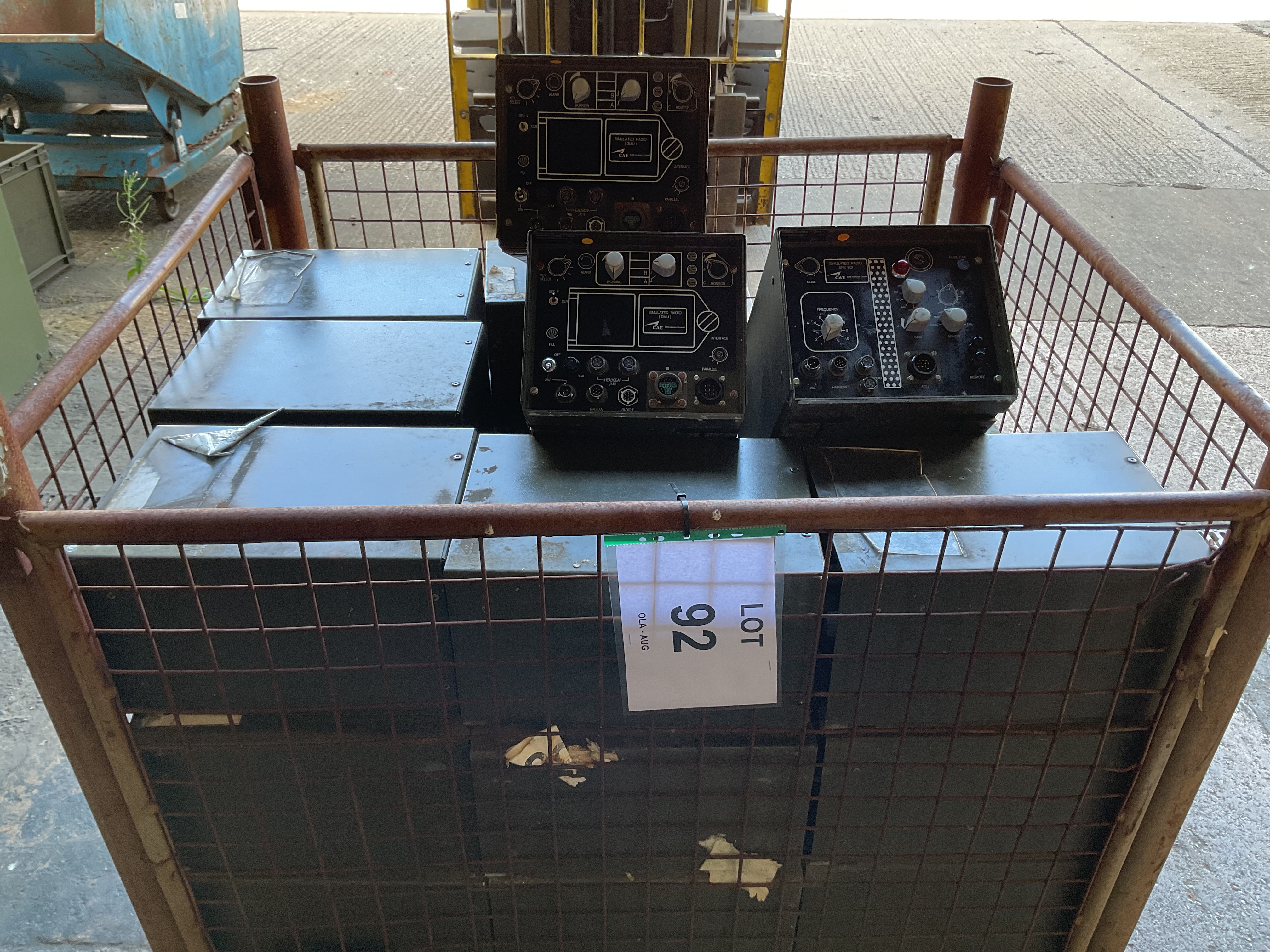 33x Clansman 353/DMV Training Radio Sets for Land Rover Fitting etc, from MOD - photo 1