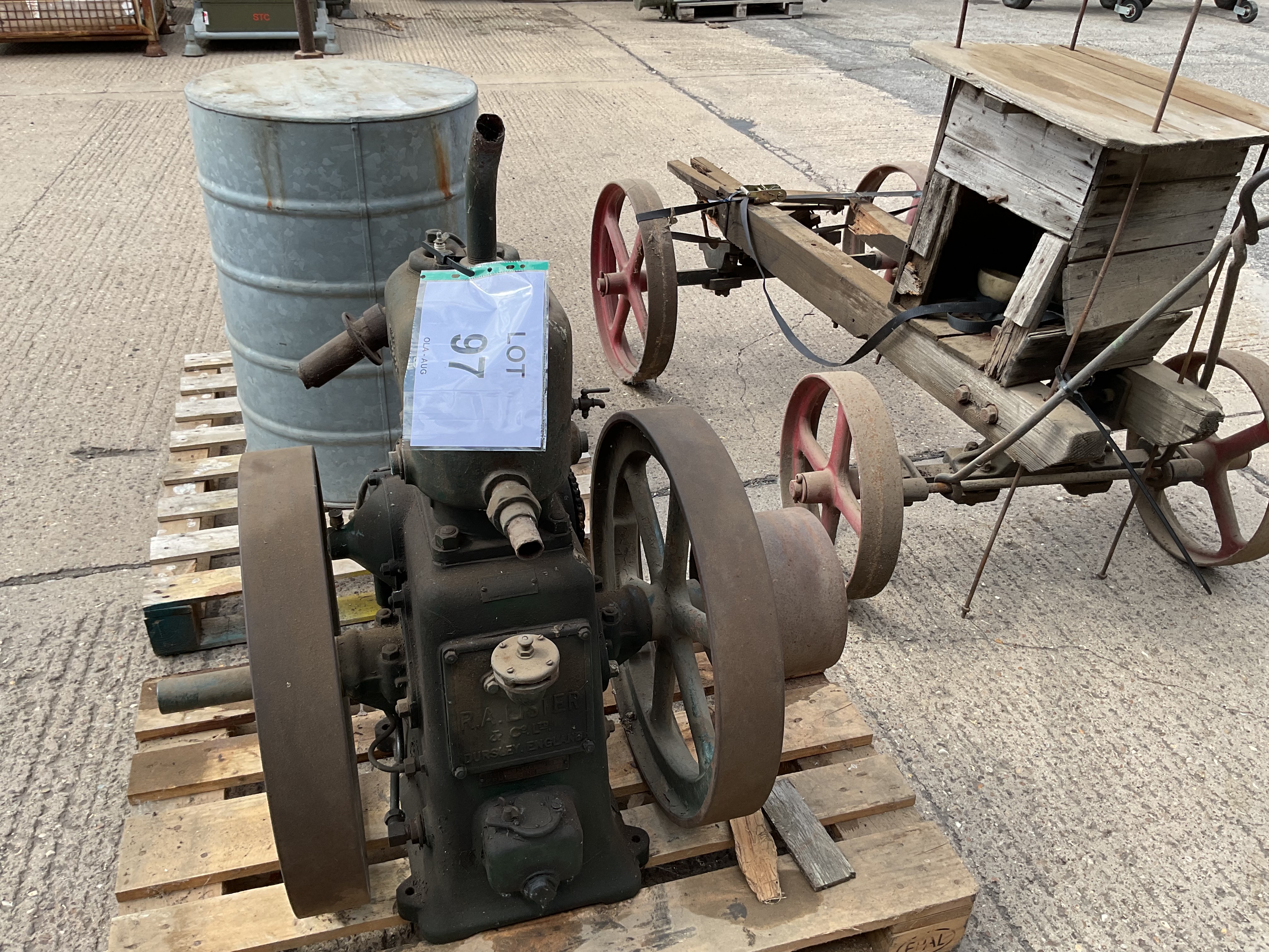 Totally Original Antique R A Lister & Co 5HP Stationary Engine c/w Trolley etc - photo 1