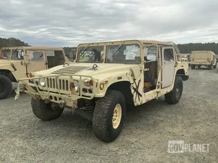 AM General M1097R1 HMMWV 4 Door Soft Top w/Truck Body