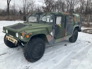 2006 AM General M1097R1 HMMWV 4 Door Soft Top w/Truck Body