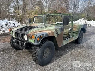 1996 AM General M1097A2 HMMWV 2 Door w/Truck Body