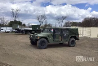 1987 AM General M1097R1 HMMWV 4 Door Soft Top w/Truck Body