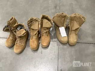 (41) Assorted Pairs of Boots