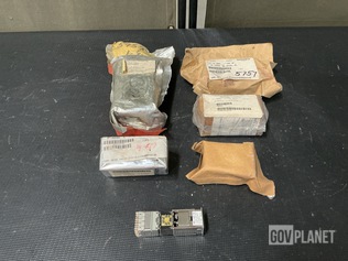 (18) Safran Electronics & Defense 10HA2C1D19F4J14L(YG)N3R30 Switch Subassemblies - photo 1
