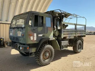 2004 Stewart & Stevenson M1078A1 LMTV 4x4 Cargo Truck