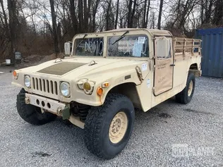 2005 AM General M1097R1 HMMWV 2 Door Soft Top w/Truck Body