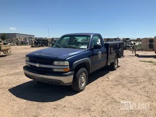 2002 Chevrolet Silverado 2500 Utility Truck
