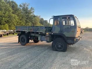 2001 Stewart & Stevenson M1078A1 LMTV 4x4 Cargo Truck