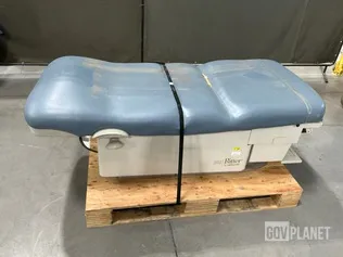 Midmark Ritter 222 Examination Table