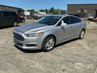 2015 Ford Fusion SE Sedan