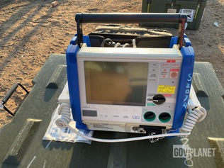 Zoll M Series CCT Defibrillator Monitor-Recorder w/Case - photo 1
