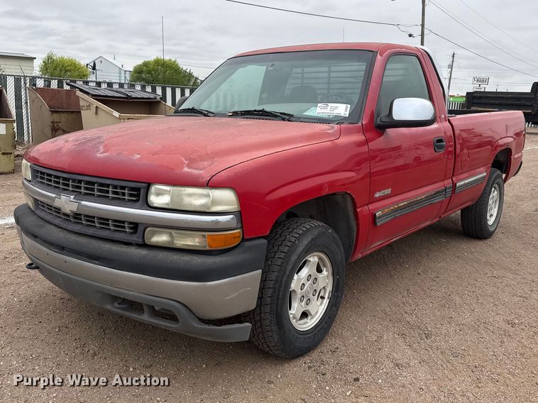 2002 Chevrolet Silverado 1500 Pickup Truck - photo 1