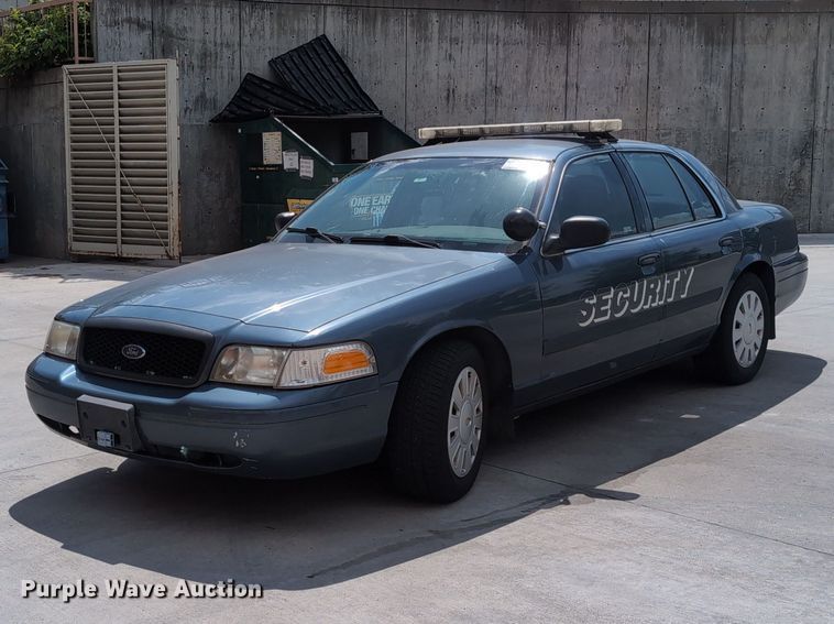 2009 Ford Crown Victoria Police Interceptor - photo 1