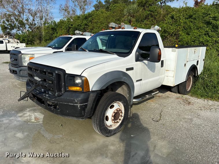 2007 Ford F550 Utility / Service Truck - photo 1