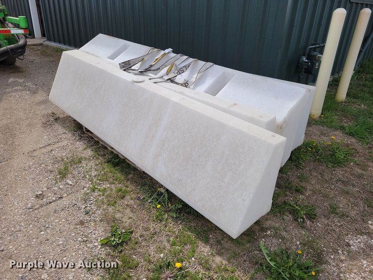 (4) Salt Brine Tanks - photo 1