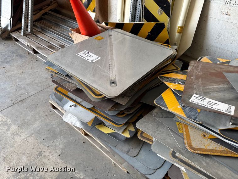 Approximately 100 Road Signs - photo 1
