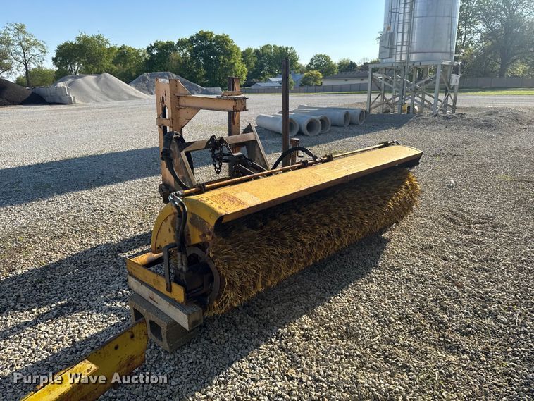 Truck Mounted Broom - photo 1