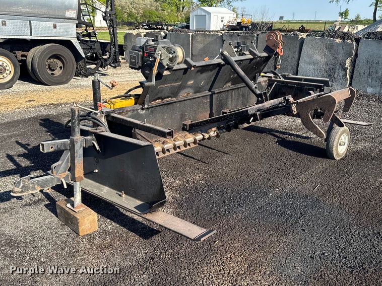 Pave-A-Lot Trailer Mounted Asphalt Paver And Grader - photo 1