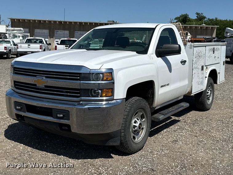 2015 Chevrolet Silverado 2500 Utility Bed Pickup Truck - photo 1